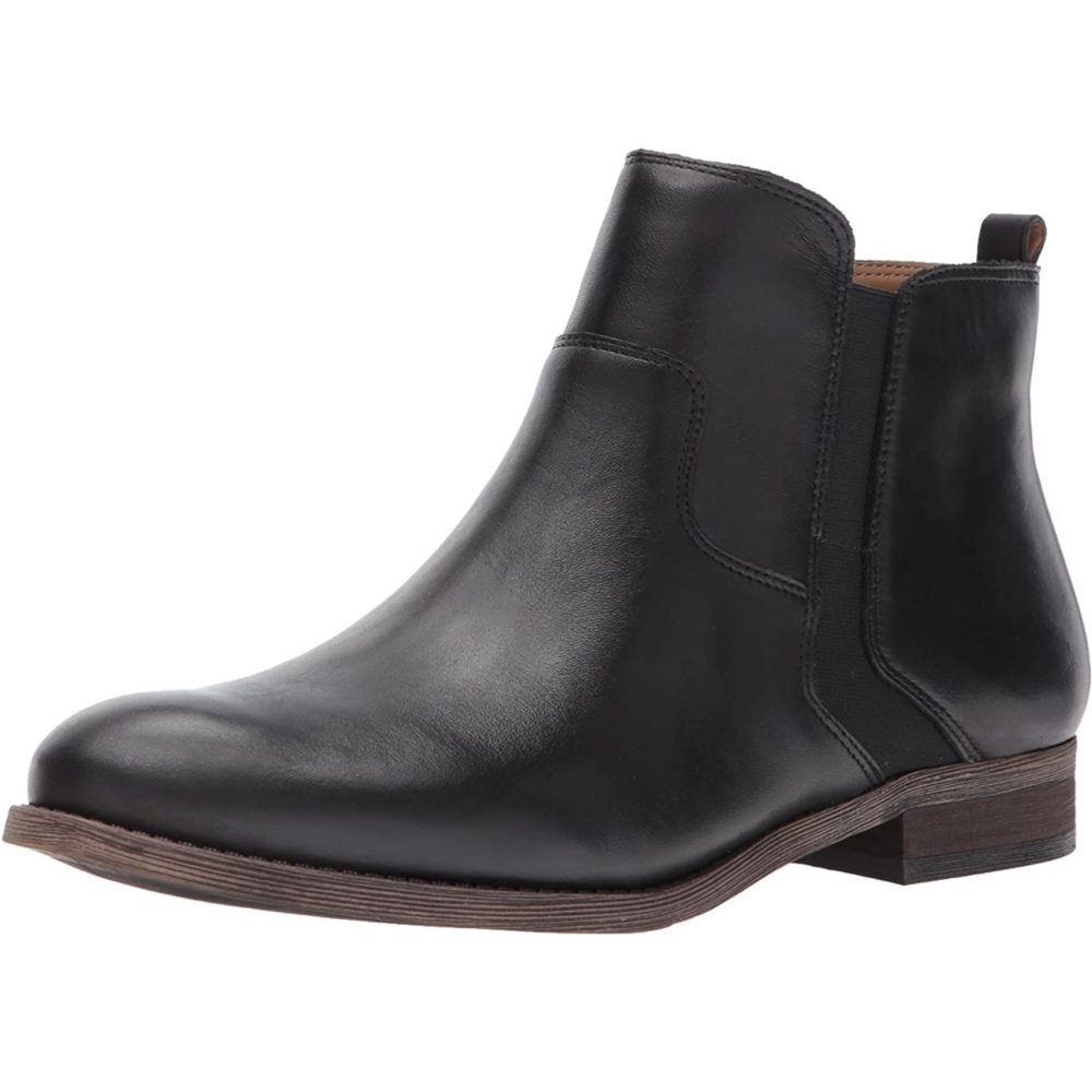 NWOB Franco Sarto Black Kampton Ankle Boot Size 7